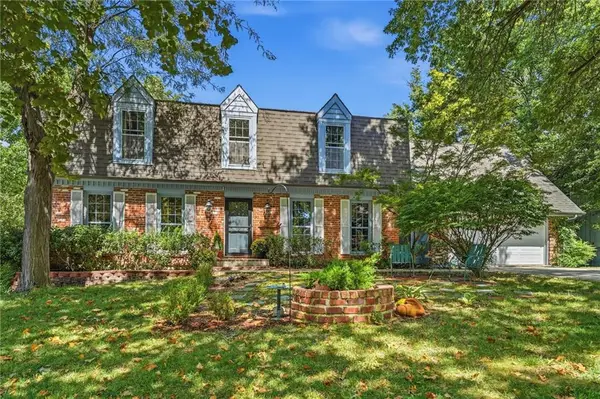 2804 W 120th Terrace, Leawood, KS 66209