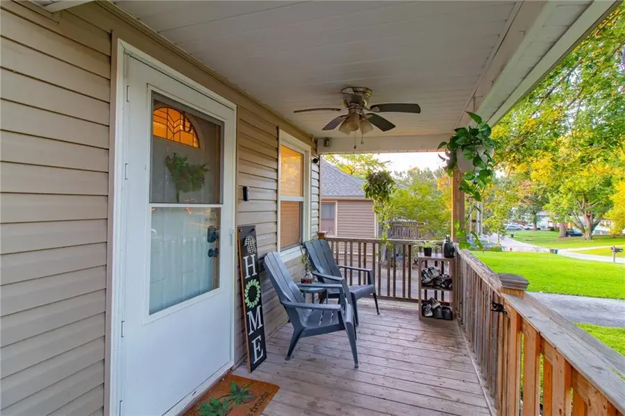 3818 N Kensington Avenue, Kansas City, MO 64117 - #2
