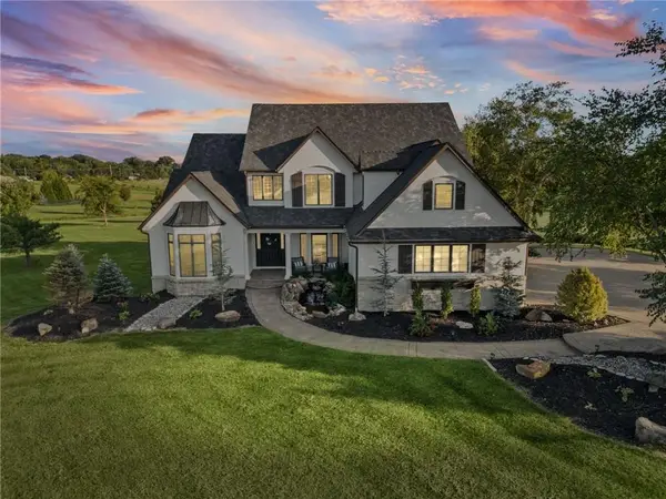18101 Sunset Drive, Olathe, KS 66062