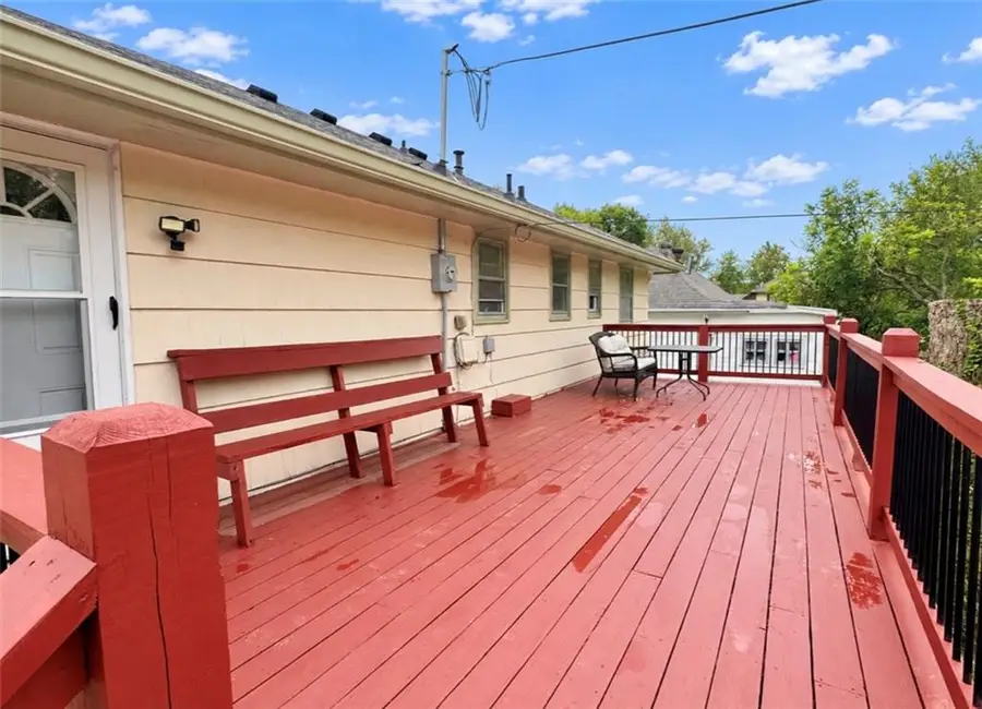 406 Elmwood Avenue, Kansas City, MO 64124 - #3