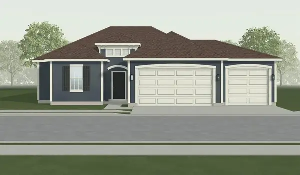 9628 N Robinhood Avenue, Kansas City, MO 64154