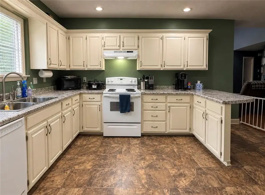 510 S Dyer Street, Odessa, MO 64076 - #3
