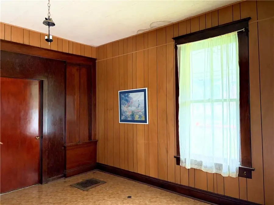 728 N 25th Street, Saint Joseph, MO 64506 - #2