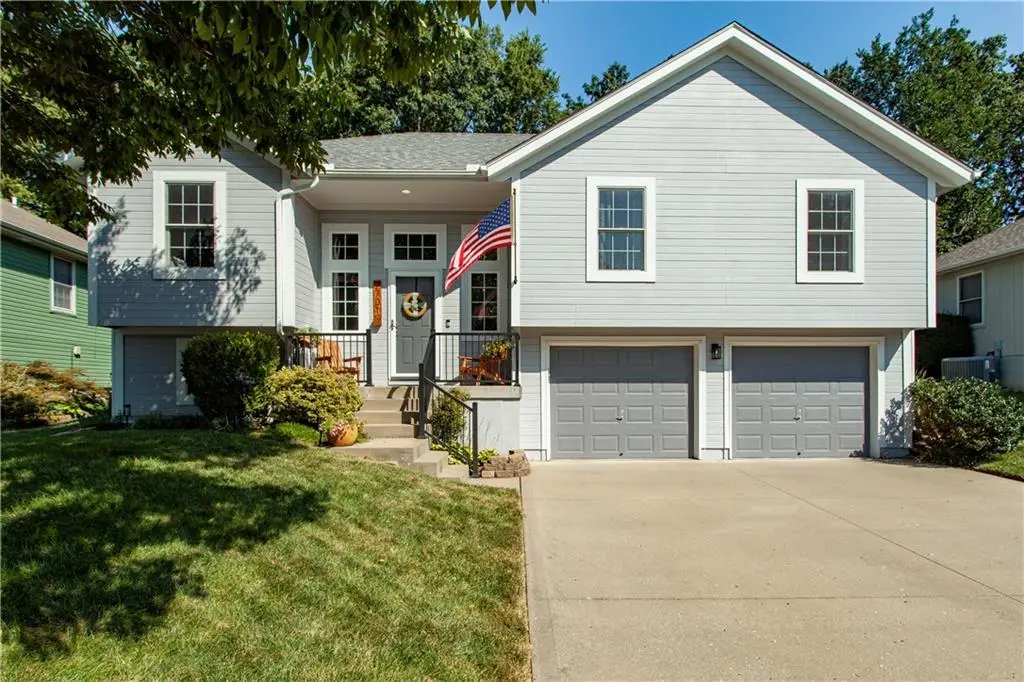 2701 NW Richard Drive, Blue Springs, MO 64015 - #1