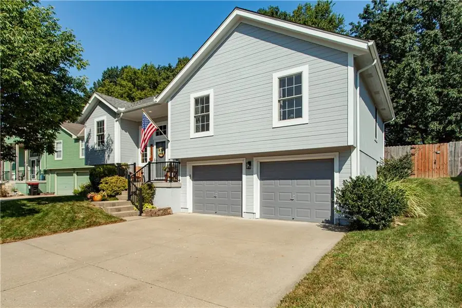 2701 NW Richard Drive, Blue Springs, MO 64015 - #2