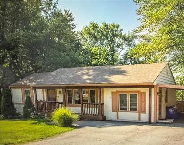 10819 W 64th Terrace, Shawnee, KS 66203