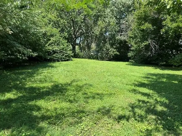 NE 71st Street, Gladstone, MO 64118