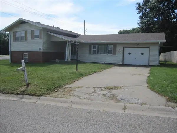 3306 Jennifer Lane, Country Club, MO 64505