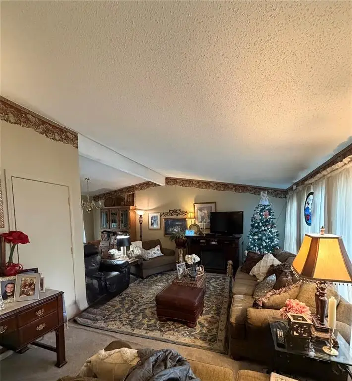 621 Cimarron Trail, Belton, MO 64012 - #2
