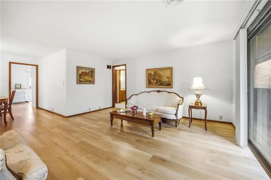441 W 104th Street #D, Kansas City, MO 64114 - #3