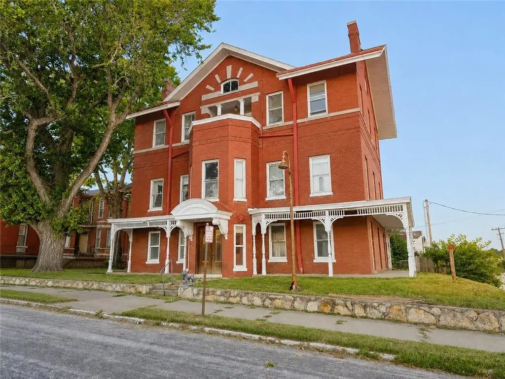 503 N 5th Street, Saint Joseph, MO 64501 - #1