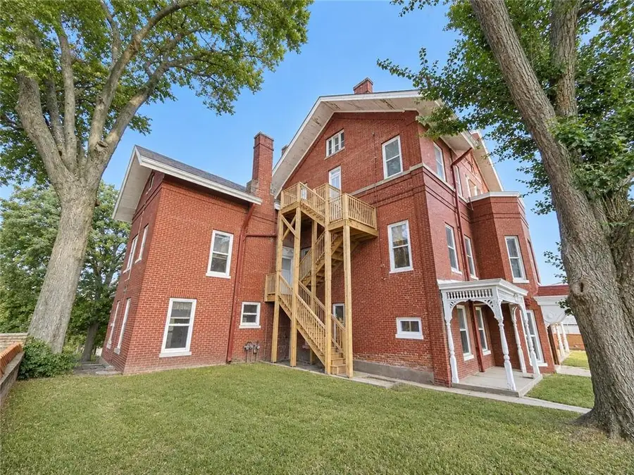 503 N 5th Street, Saint Joseph, MO 64501 - #2
