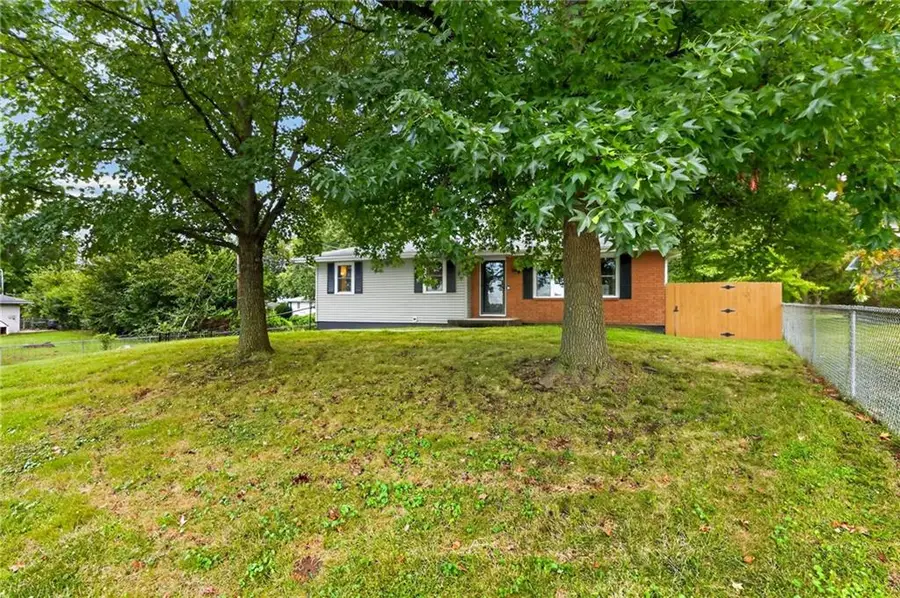 5402 Frederick Avenue, Saint Joseph, MO 64506 - #3