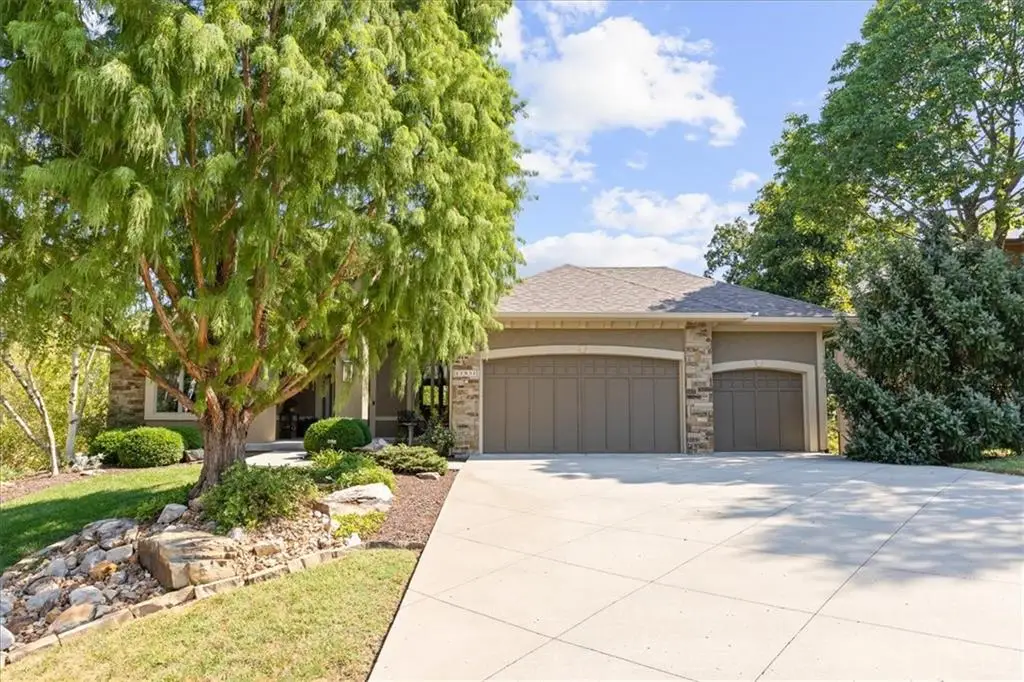 11931 S Barth Road, Olathe, KS 66061 - #1