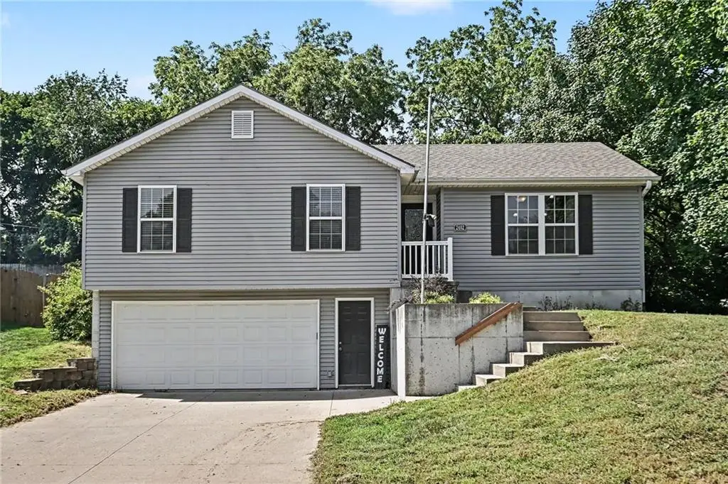 2402 Shirley Drive, Saint Joseph, MO 64503 - #1