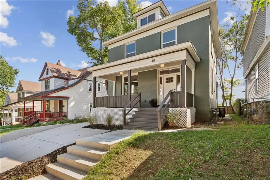49 E 32 Street, Kansas City, MO 64111 - #2