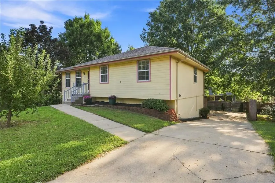 3204 SE 5th Court, Blue Springs, MO 64014 - #2