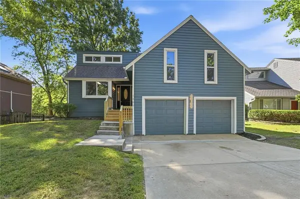 1809 NE Gatewood Drive, Lee's Summit, MO 64086
