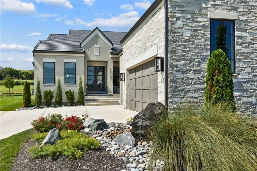 13704 Pembroke Lane, Leawood, KS 66224 - #2