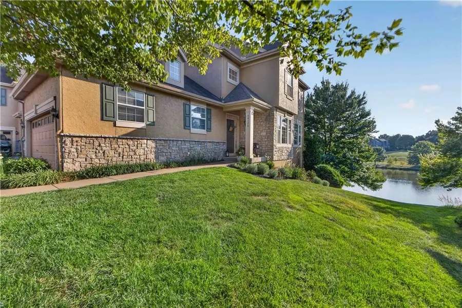16100 Linden Street, Overland Park, KS 66085 - #2
