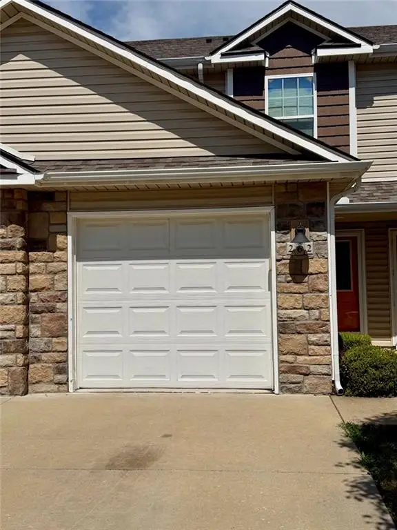 262 Pointe Lane #1, Raymore, MO 64083 - #2