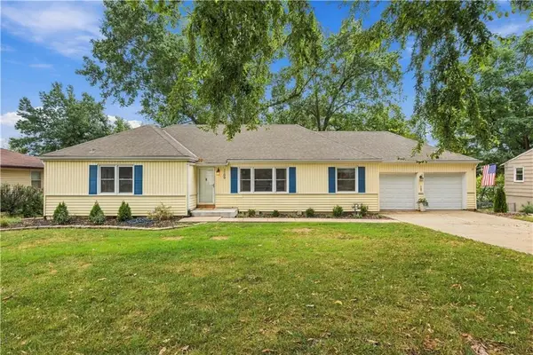 1109 W 100th Terrace, Kansas City, MO 64114