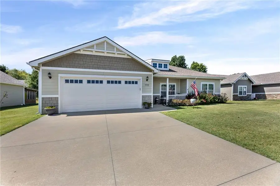 1722 S Willow Street, Ottawa, KS 66067 - #2