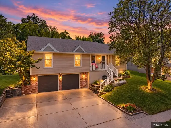 1206 SW Eastman Court, Blue Springs, MO 64015