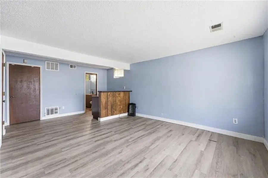 4031 Hedges Avenue, Kansas City, MO 64133 - #3