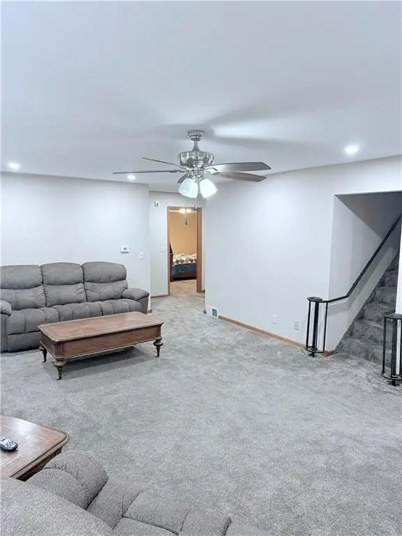 2504 Shirley Drive, Saint Joseph, MO 64503 - #2