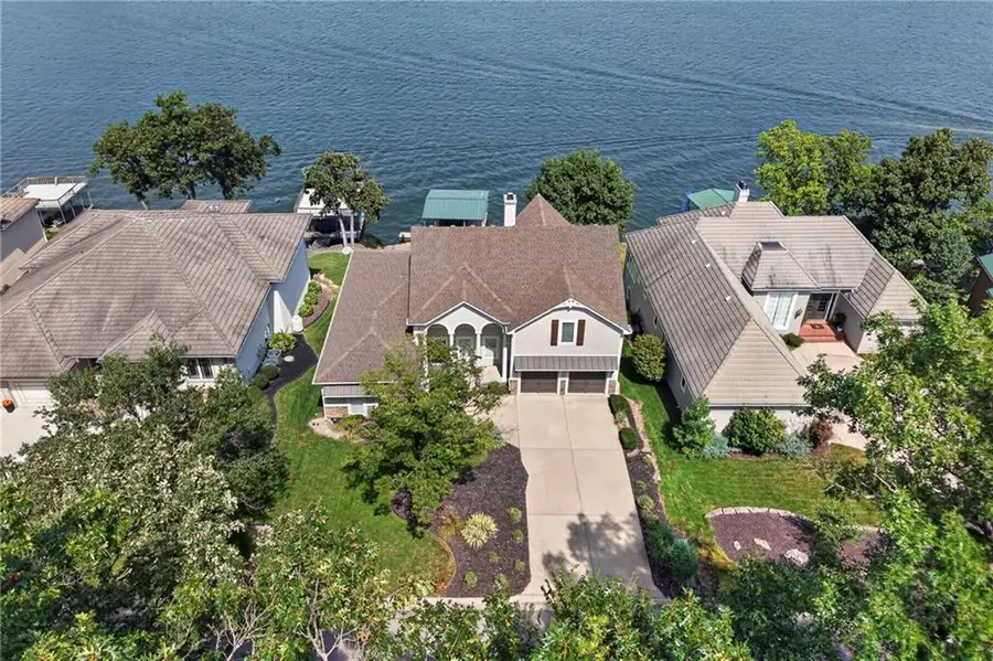 326 S Shore Drive, Lake Winnebago, MO 64034 - #3