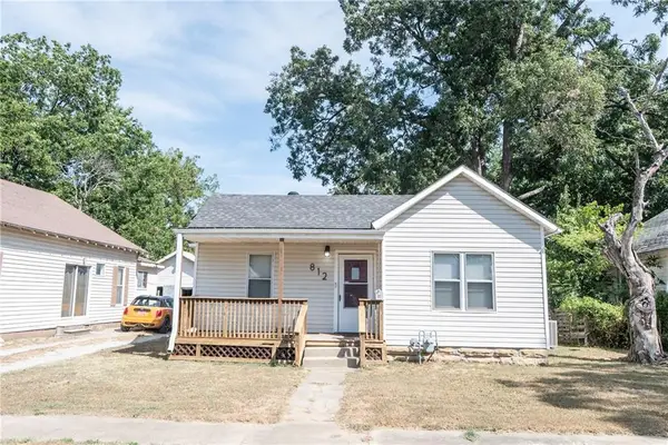 812 W Locust Street, Independence, KS 67301