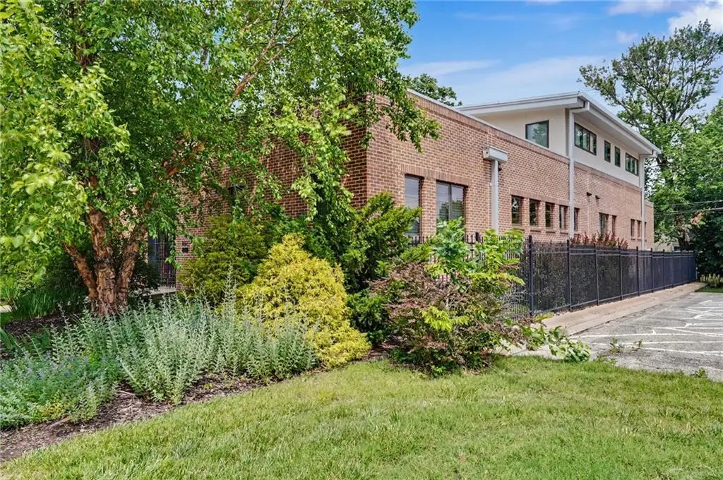 832 Ohio Street, Lawrence, KS 66044 - #1