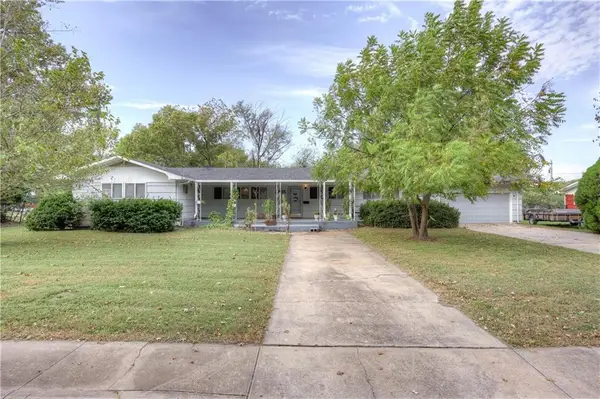 2205 Lincoln Avenue, Baxter Springs, KS 66713