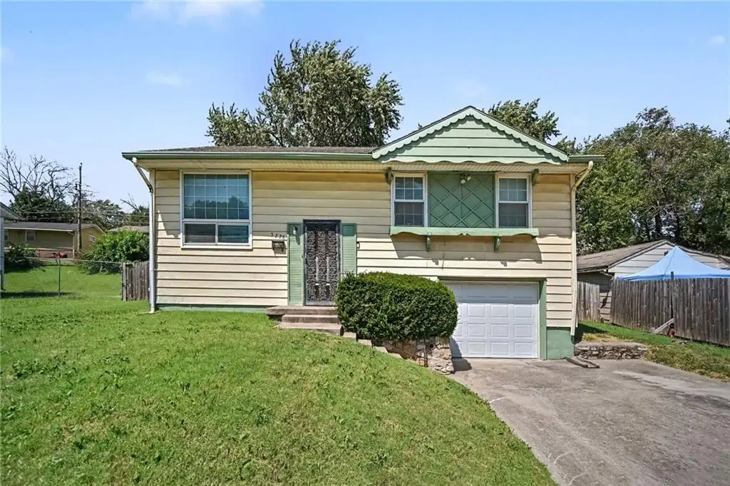 5228 Cypress Avenue, Kansas City, MO 64130 - #1