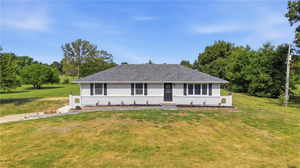 1010 Wesley Avenue, Raymore, MO 64083 - #1