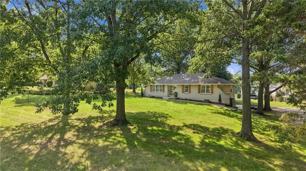 1550 SW Liggett Road, Blue Springs, MO 64015 - #1