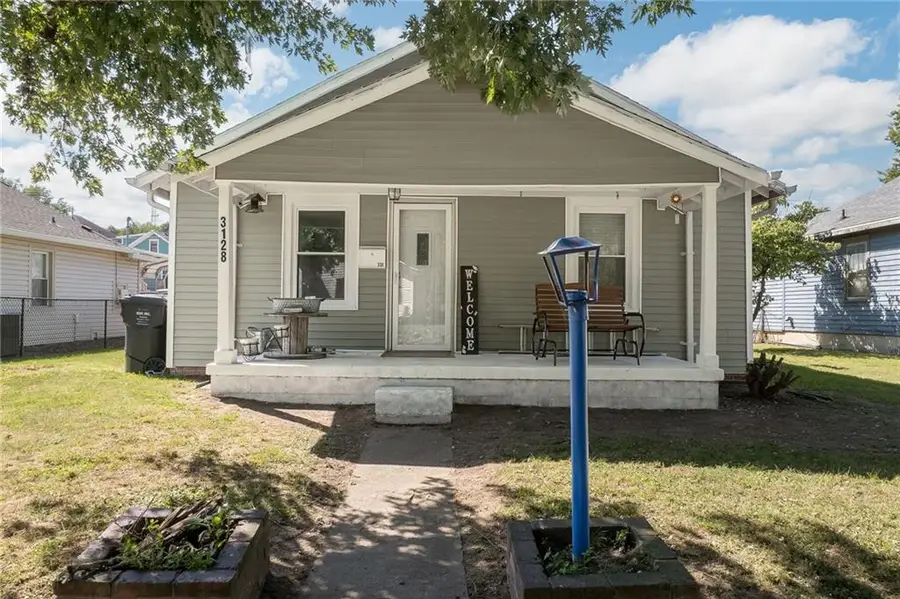 3128 Burnside Avenue, Saint Joseph, MO 64505 - #2