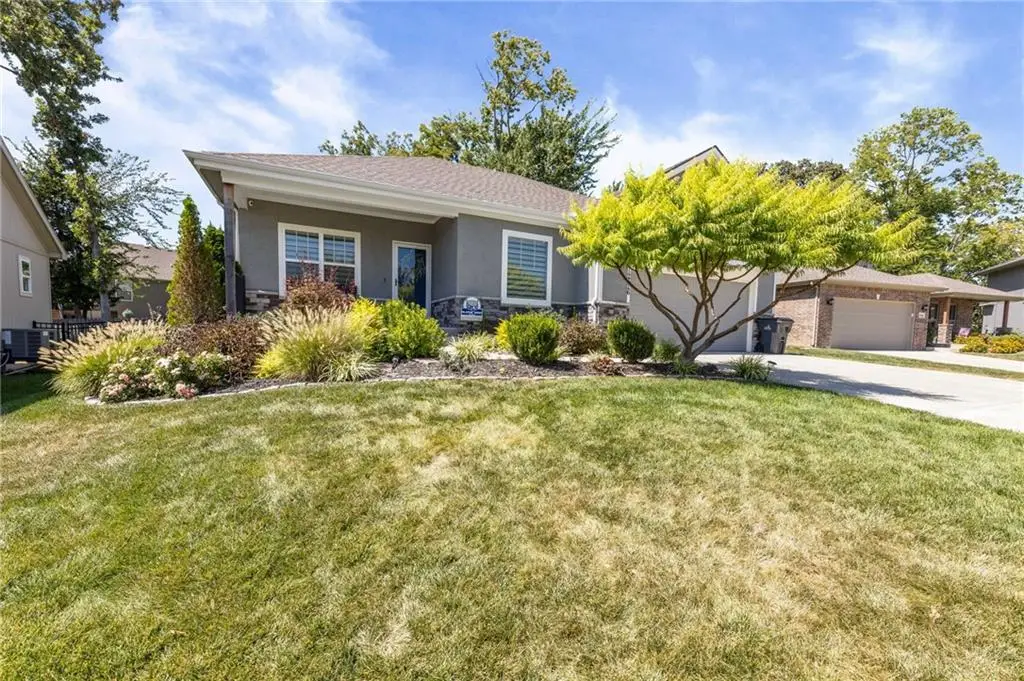 12526 S Hedge Court, Olathe, KS 66061 - #1