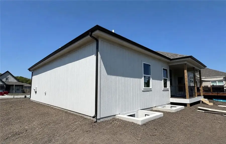 409 Ash Street, Wellsville, KS 66092 - #3