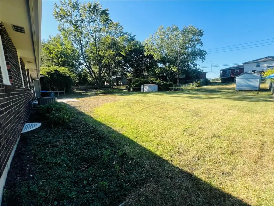 702 NE Darwin Street, Lees Summit, MO 64063 - #3