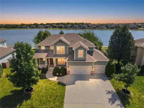 8808 SW 4th Street, Blue Springs, MO 64064