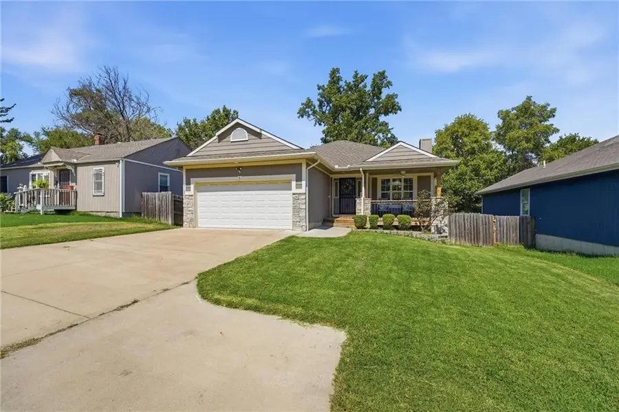 5108 E 39th Street, Kansas City, MO 64128 - #2