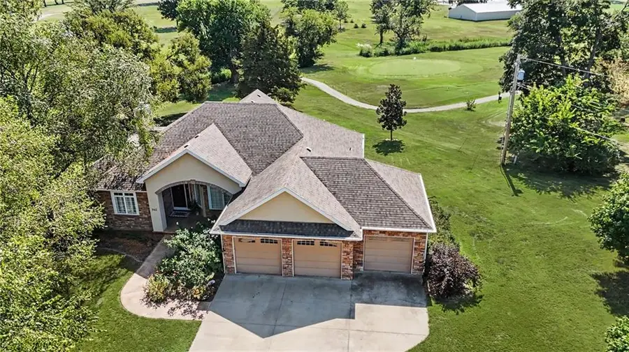 942 E Fairway Drive, Ottawa, KS 66067 - #2