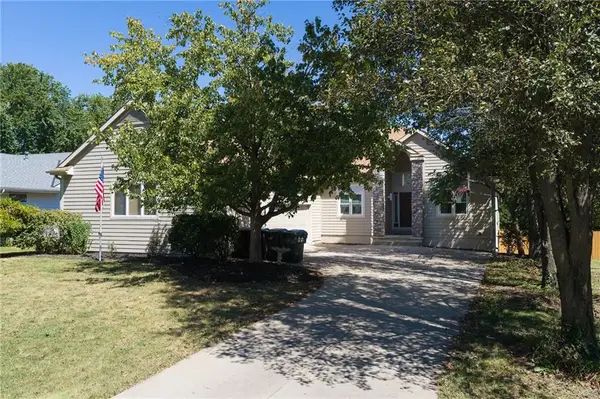 1104 Wagon Wheel Road, Lawrence, KS 66049