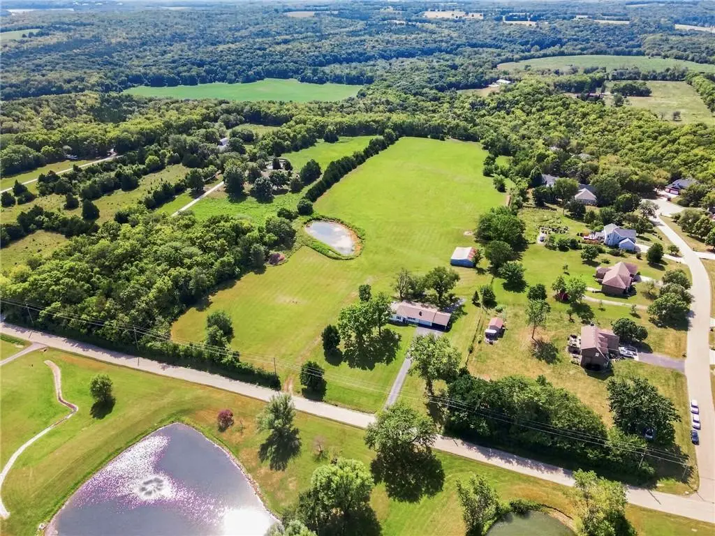 30115 W 95th Street, De Soto, KS 66018 - #1