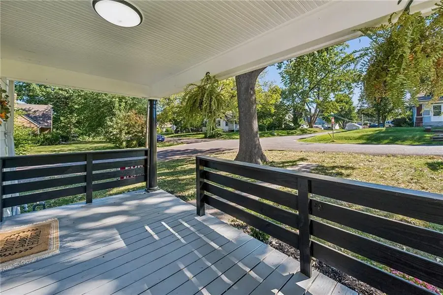 1500 S Maywood Avenue, Independence, MO 64052 - #3