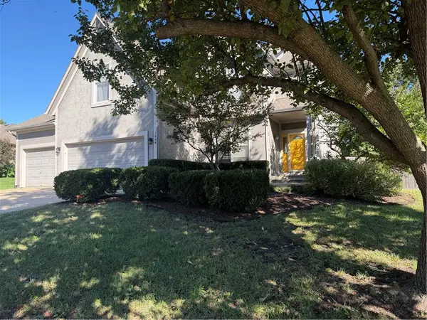 1404 Cedar Ridge Circle, Raymore, MO 64083