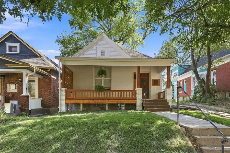 3525 Windsor Avenue, Kansas City, MO 64123 - #2