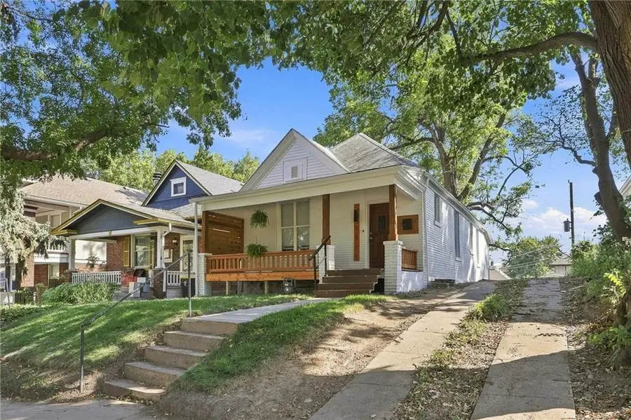 3525 Windsor Avenue, Kansas City, MO 64123 - #3